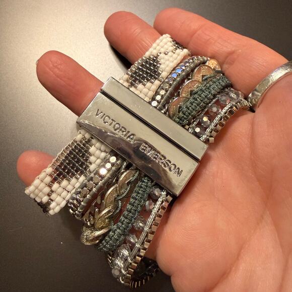 Victoria Emerson Six Strand Silver Gray Green Wrap Bracelet - Picture 4 of 8